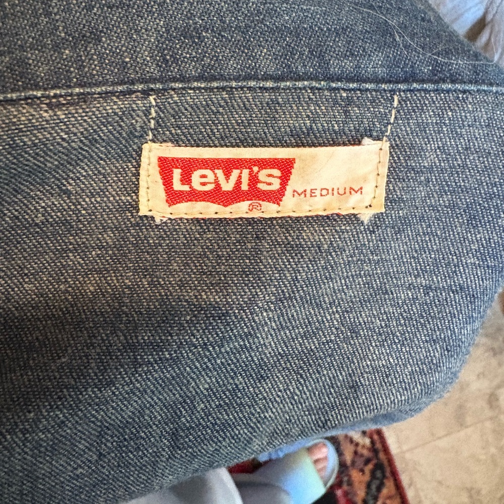 Vintage Levi's Blue Denim Shirt with Red Label - Picture 9 of 13